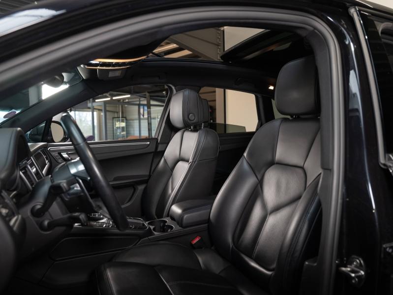 Voitures occasions PORSCHE MACAN Base Champagne-au-Mont-d'Or