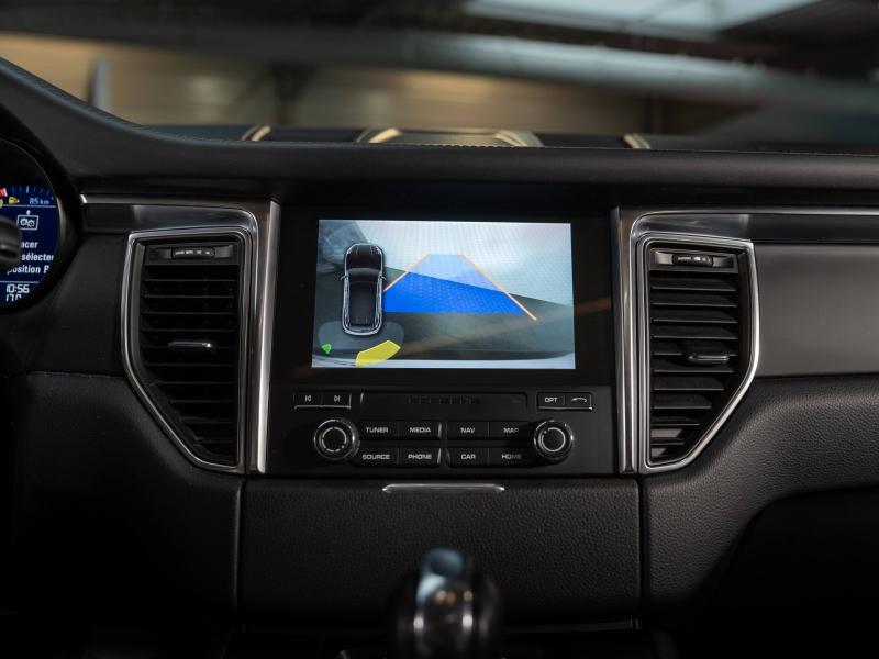 Voitures occasions PORSCHE MACAN Base Champagne-au-Mont-d'Or