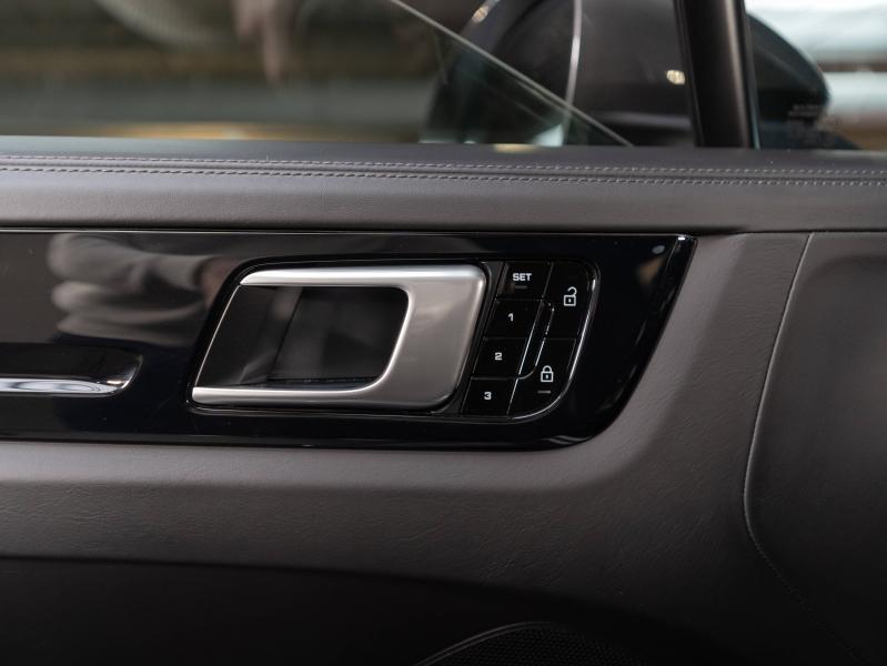 Voitures occasions PORSCHE Cayenne Coupe E-Hybrid Champagne-au-Mont-d'Or