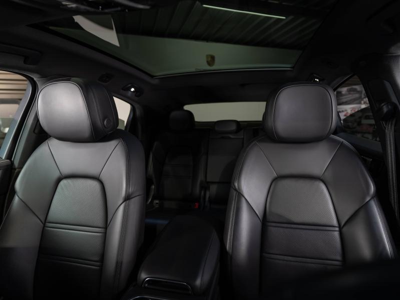 Voitures occasions PORSCHE Cayenne Coupe E-Hybrid Champagne-au-Mont-d'Or