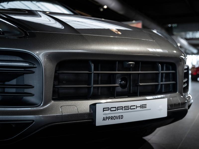 Voitures occasions PORSCHE Cayenne Coupe E-Hybrid Champagne-au-Mont-d'Or