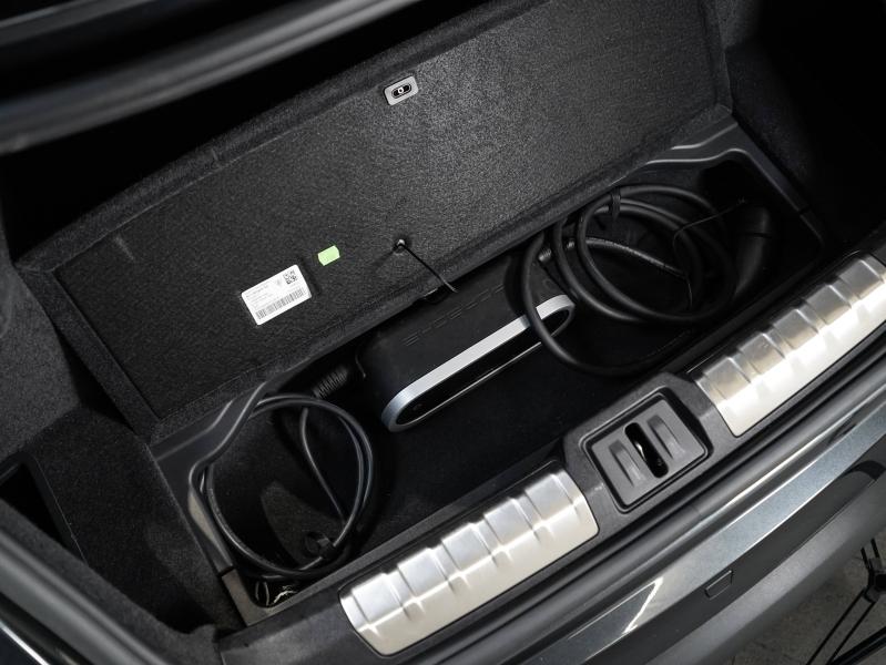 Voitures occasions PORSCHE Taycan GTS Champagne-au-Mont-d'Or