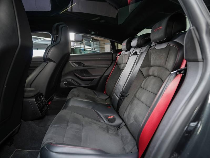 Voitures occasions PORSCHE Taycan GTS Champagne-au-Mont-d'Or