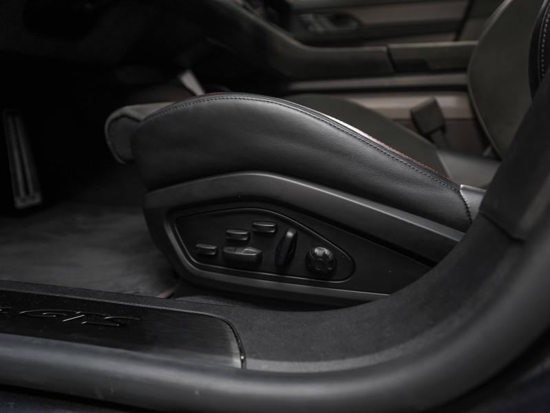 Voitures occasions PORSCHE Taycan GTS Champagne-au-Mont-d'Or