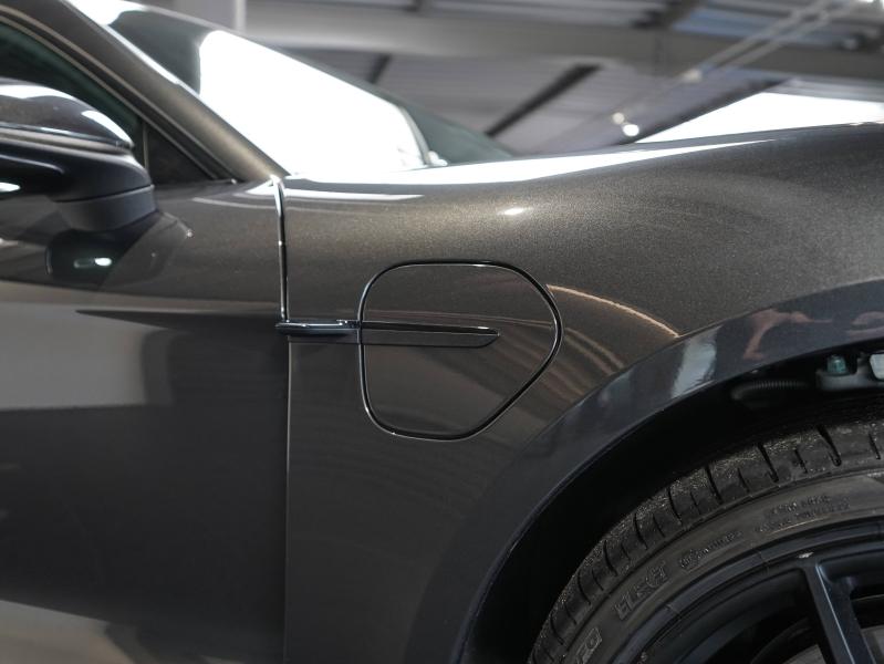 Voitures occasions PORSCHE Taycan GTS Champagne-au-Mont-d'Or