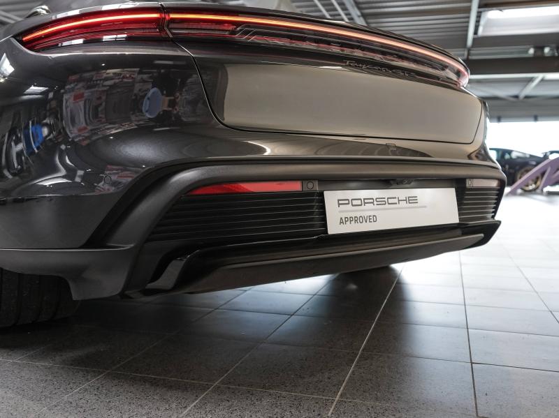 Voitures occasions PORSCHE Taycan GTS Champagne-au-Mont-d'Or