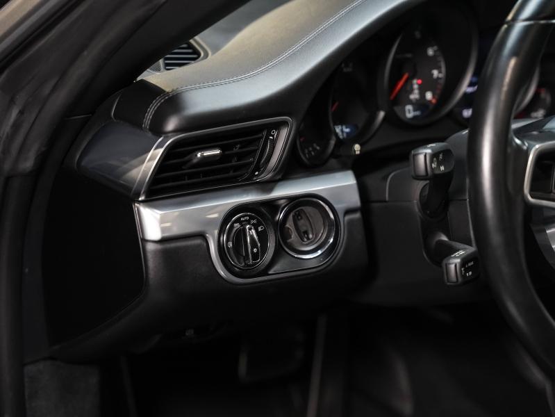 Voitures occasions PORSCHE 911 Targa Targa 4 Champagne-au-Mont-d'Or