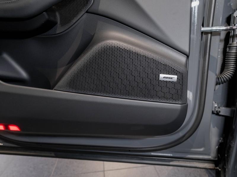 Voitures occasions PORSCHE MACAN Base Champagne-au-Mont-d'Or