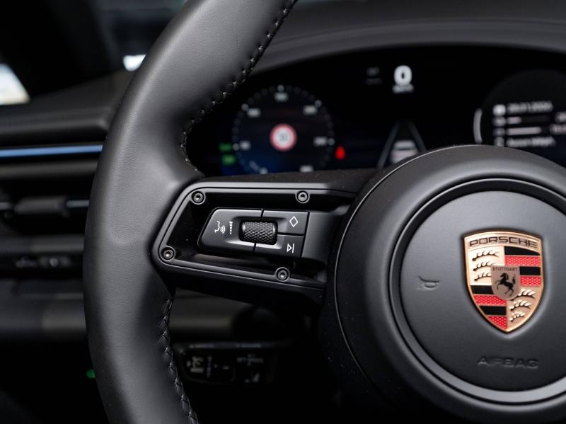 Voitures occasions PORSCHE MACAN Base Champagne-au-Mont-d'Or