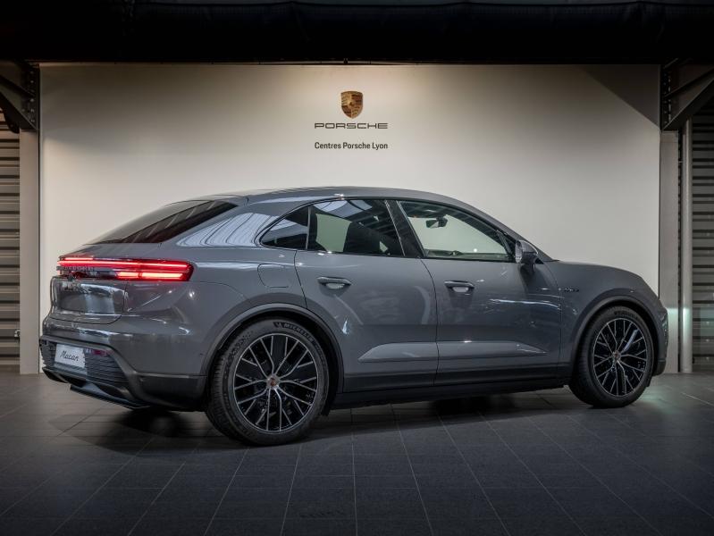 Voitures occasions PORSCHE MACAN Base Champagne-au-Mont-d'Or