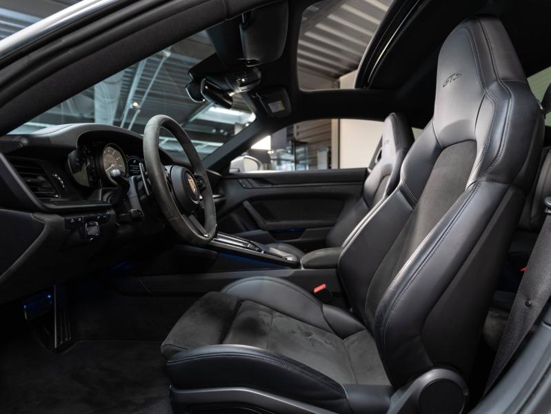 Voitures occasions PORSCHE 911 Coupe Carrera GTS Champagne-au-Mont-d'Or