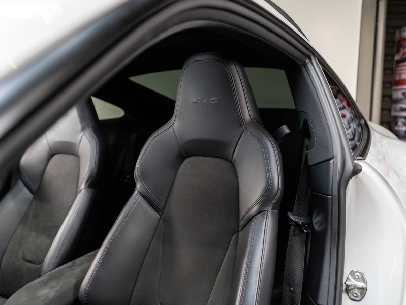 Voitures occasions PORSCHE 911 Coupe Carrera GTS Champagne-au-Mont-d'Or