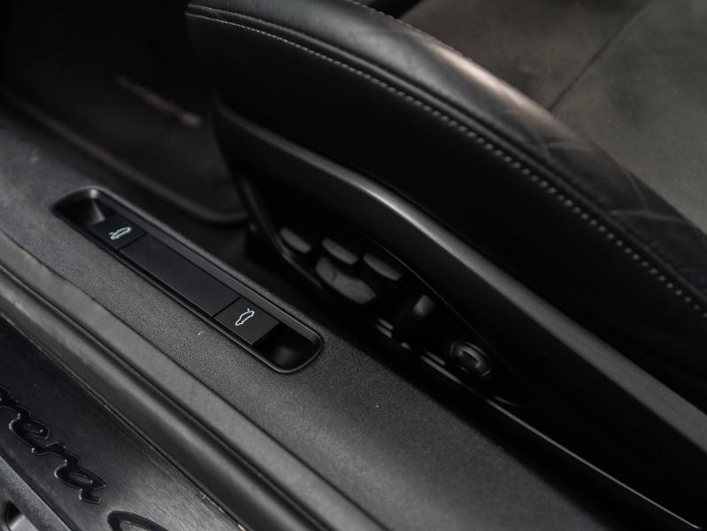 Voitures occasions PORSCHE 911 Coupe Carrera GTS Champagne-au-Mont-d'Or