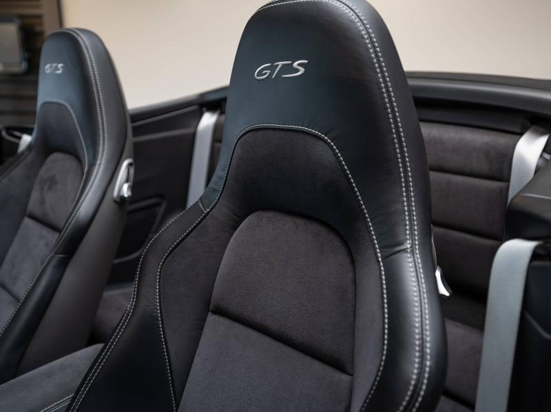 Voitures occasions PORSCHE 911 Cabriolet Carrera GTS Champagne-au-Mont-d'Or