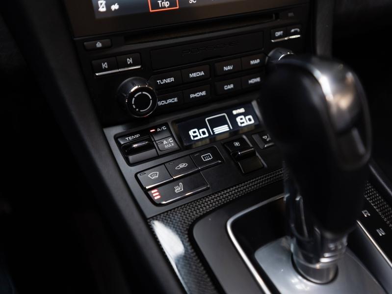 Voitures occasions PORSCHE 911 Cabriolet Carrera GTS Champagne-au-Mont-d'Or