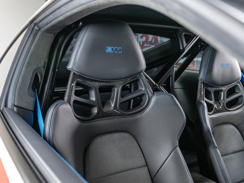 Voitures occasions PORSCHE 911 Coupe Dakar Champagne-au-Mont-d'Or