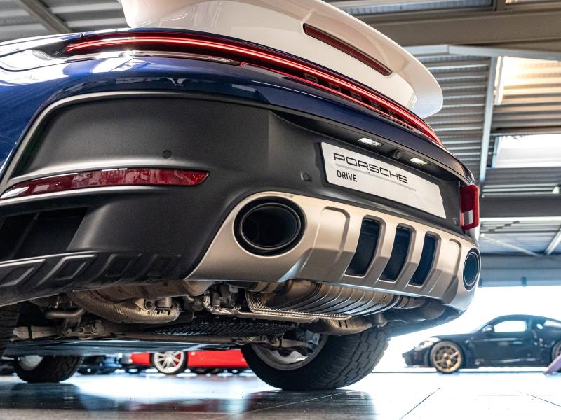 Voitures occasions PORSCHE 911 Coupe Dakar Champagne-au-Mont-d'Or