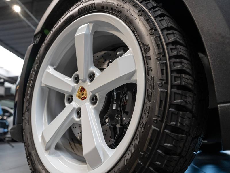 Voitures occasions PORSCHE 911 Coupe Dakar Champagne-au-Mont-d'Or