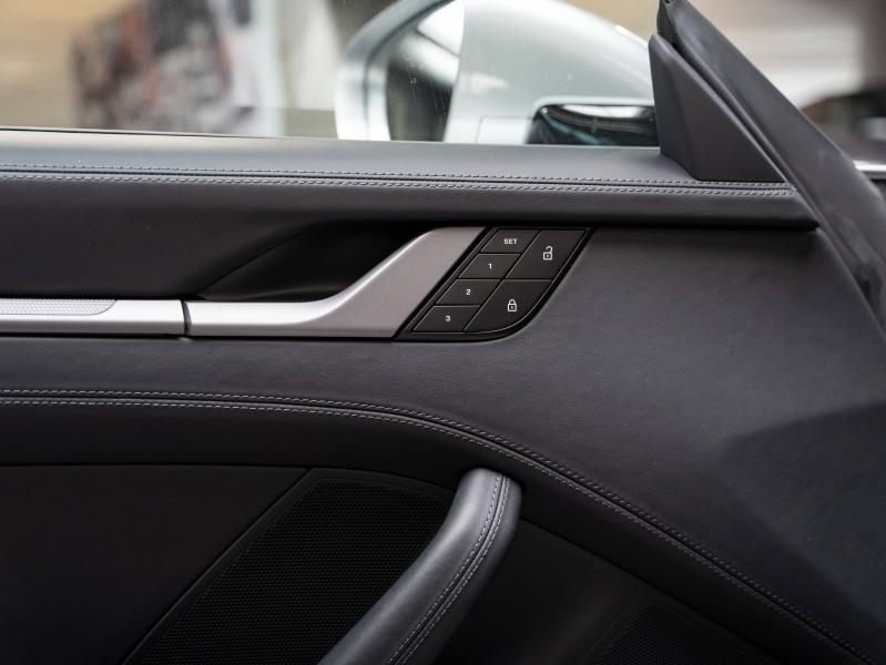 Voitures occasions PORSCHE 911 Cabriolet Carrera 4S Champagne-au-Mont-d'Or