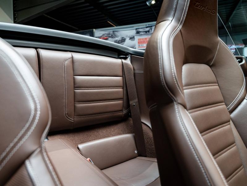 Voitures occasions PORSCHE 911 Cabriolet Turbo S Champagne-au-Mont-d'Or