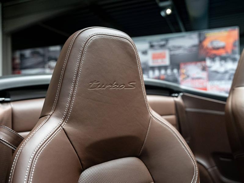 Voitures occasions PORSCHE 911 Cabriolet Turbo S Champagne-au-Mont-d'Or