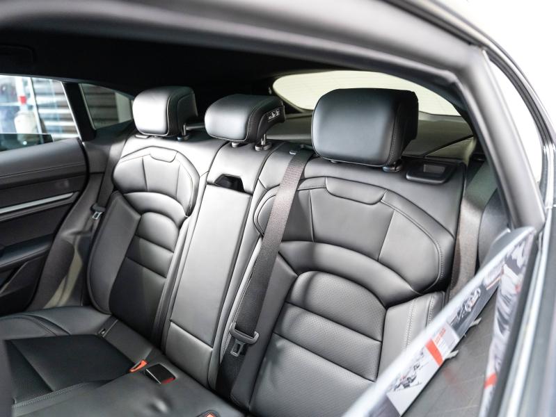 Voitures occasions PORSCHE Taycan 4 Champagne-au-Mont-d'Or