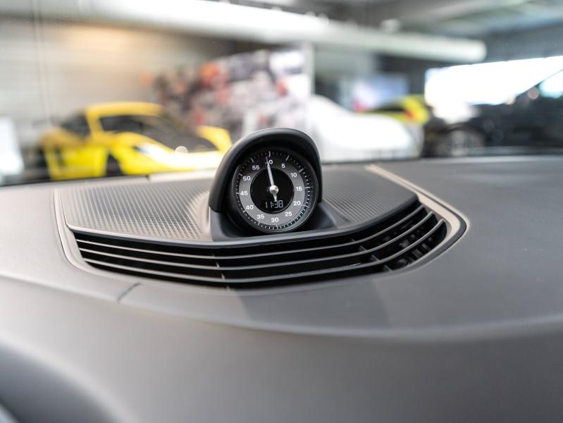 Voitures occasions PORSCHE Taycan 4 Champagne-au-Mont-d'Or