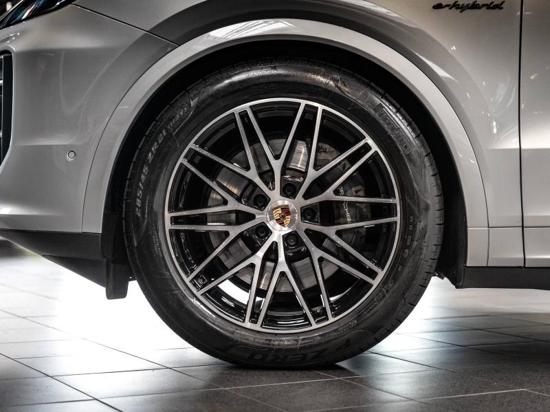 Voitures occasions PORSCHE CAYENNE E-Hybrid Champagne-au-Mont-d'Or