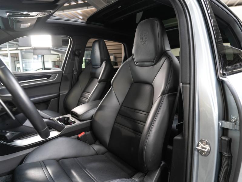 Voitures occasions PORSCHE CAYENNE E-Hybrid Champagne-au-Mont-d'Or