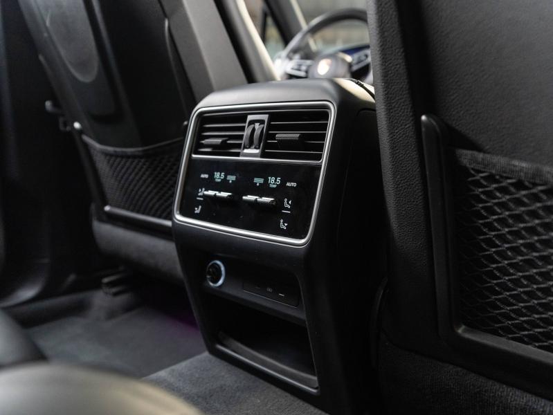 Voitures occasions PORSCHE CAYENNE E-Hybrid Champagne-au-Mont-d'Or