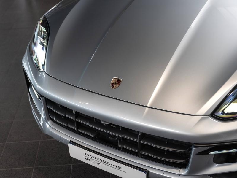 Voitures occasions PORSCHE CAYENNE E-Hybrid Champagne-au-Mont-d'Or