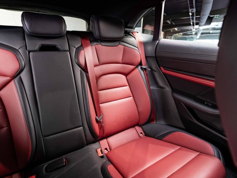 Voitures occasions PORSCHE Taycan Sport Turismo 4S Champagne-au-Mont-d'Or