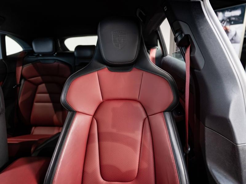 Voitures occasions PORSCHE Taycan Sport Turismo 4S Champagne-au-Mont-d'Or