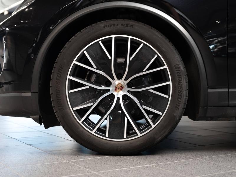 Voitures occasions PORSCHE MACAN Base Champagne-au-Mont-d'Or