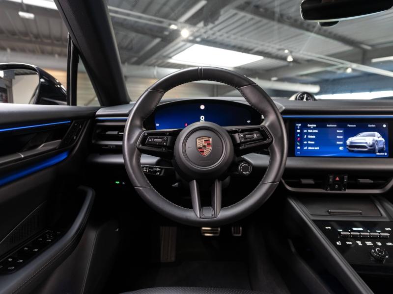 Voitures occasions PORSCHE MACAN Base Champagne-au-Mont-d'Or