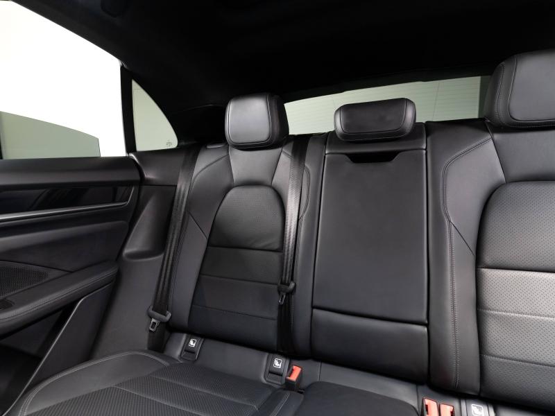 Voitures occasions PORSCHE MACAN Base Champagne-au-Mont-d'Or