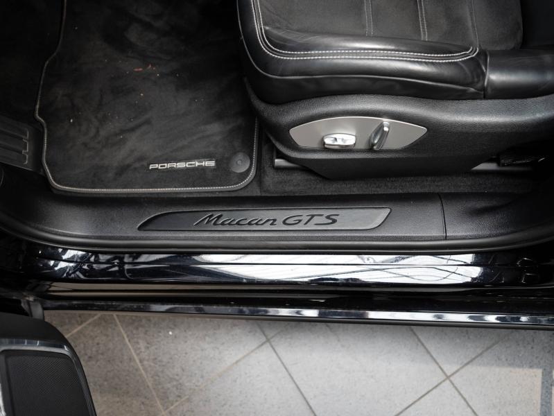 Voitures occasions PORSCHE MACAN GTS Champagne-au-Mont-d'Or