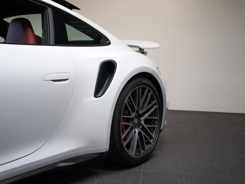 Voitures occasions PORSCHE 911 Coupe Turbo Champagne-au-Mont-d'Or