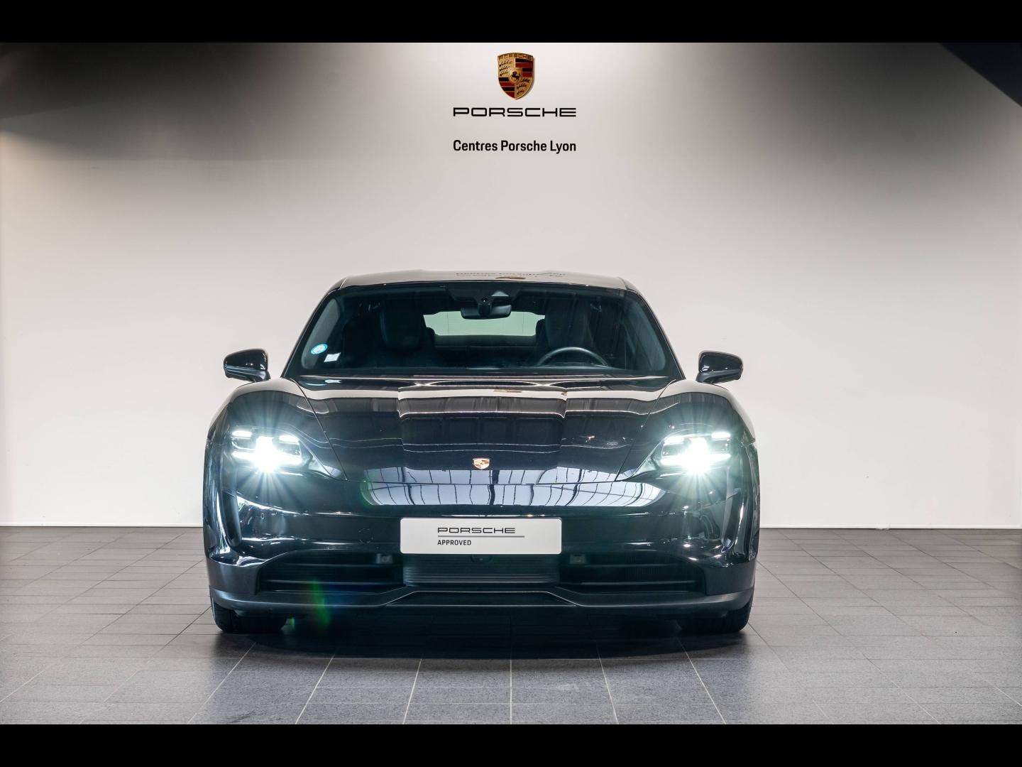Voitures occasions PORSCHE Taycan 4S Champagne-au-Mont-d'Or