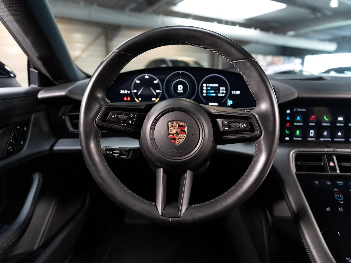 Voitures occasions PORSCHE Taycan 4S Champagne-au-Mont-d'Or