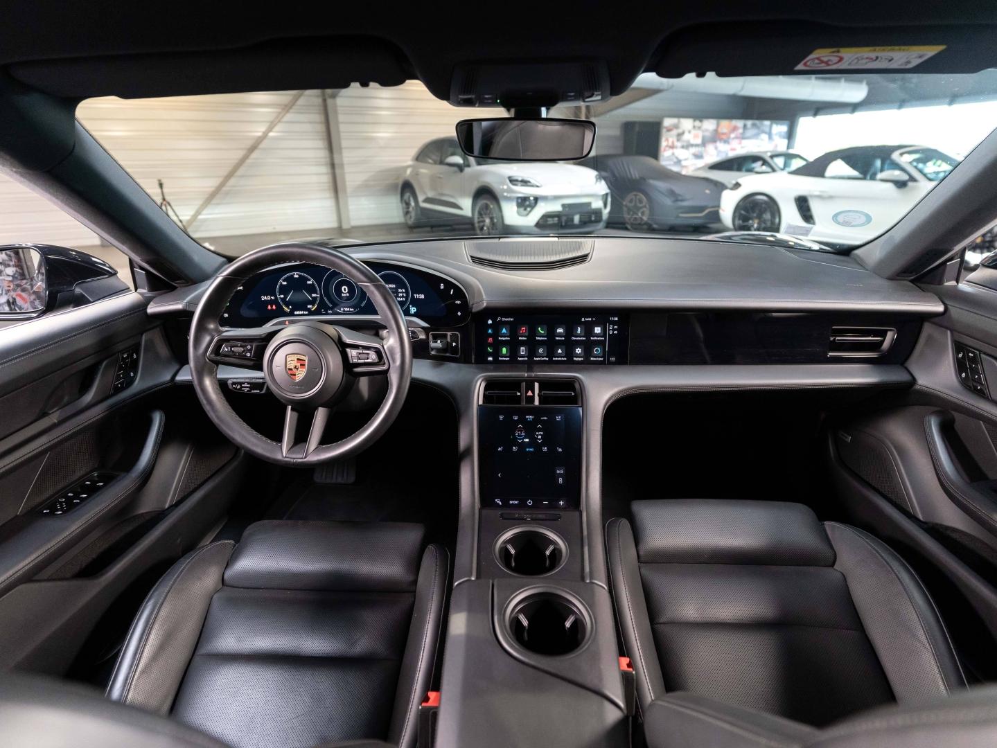 Voitures occasions PORSCHE Taycan 4S Champagne-au-Mont-d'Or