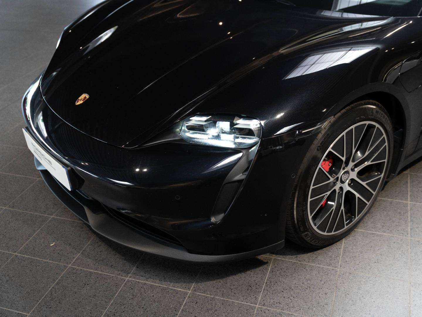 Voitures occasions PORSCHE Taycan 4S Champagne-au-Mont-d'Or