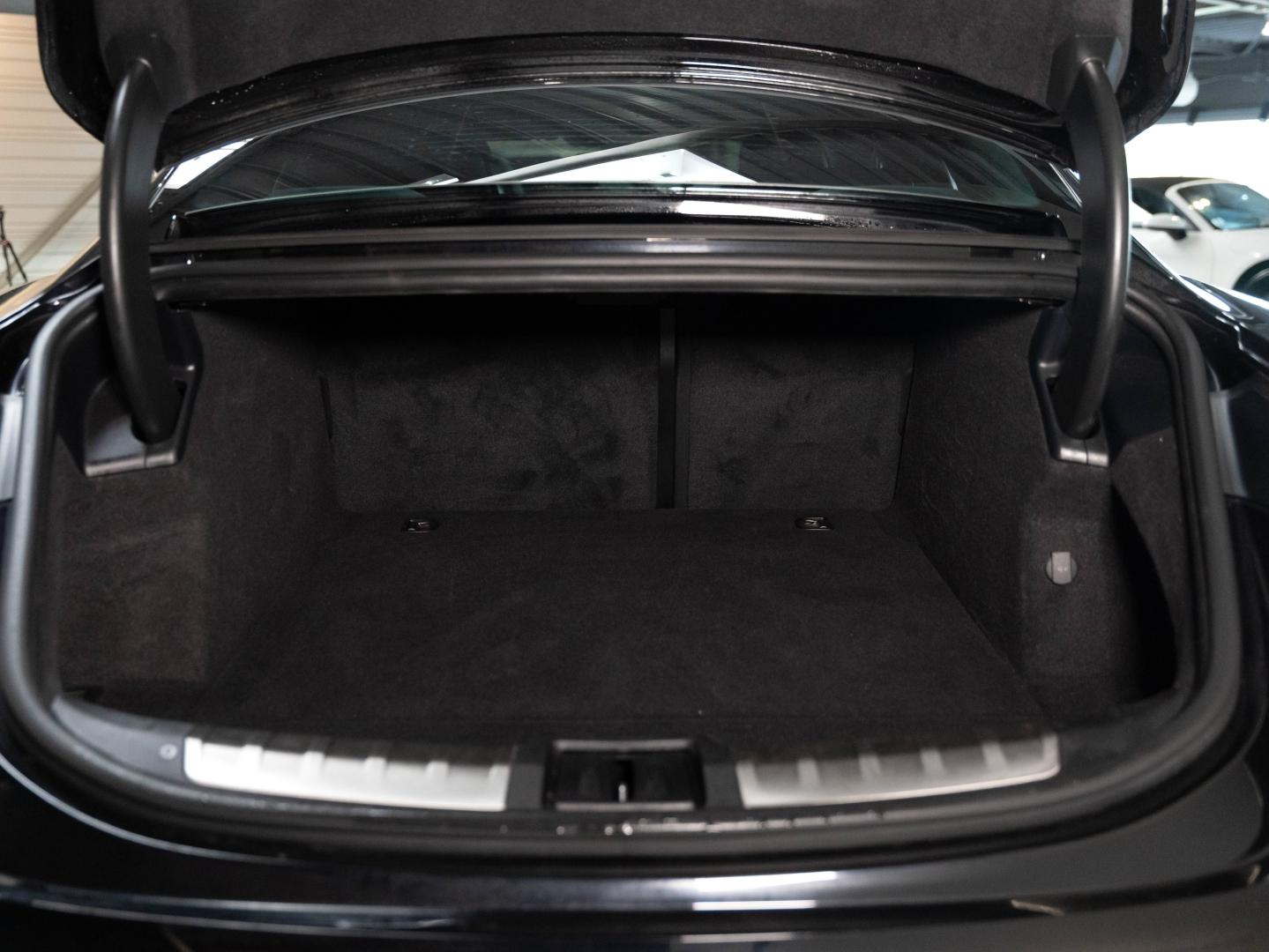 Voitures occasions PORSCHE Taycan 4S Champagne-au-Mont-d'Or