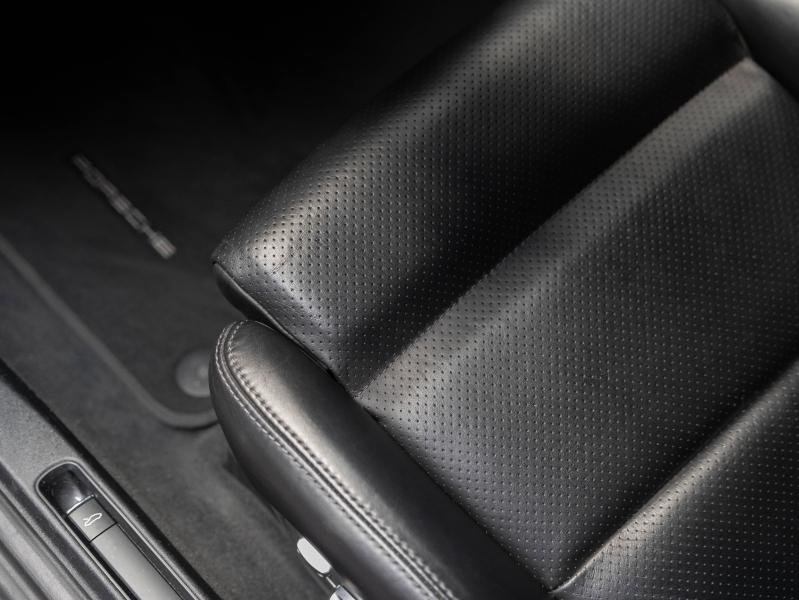 Voitures occasions PORSCHE 911 Cabriolet Carrera S Champagne-au-Mont-d'Or