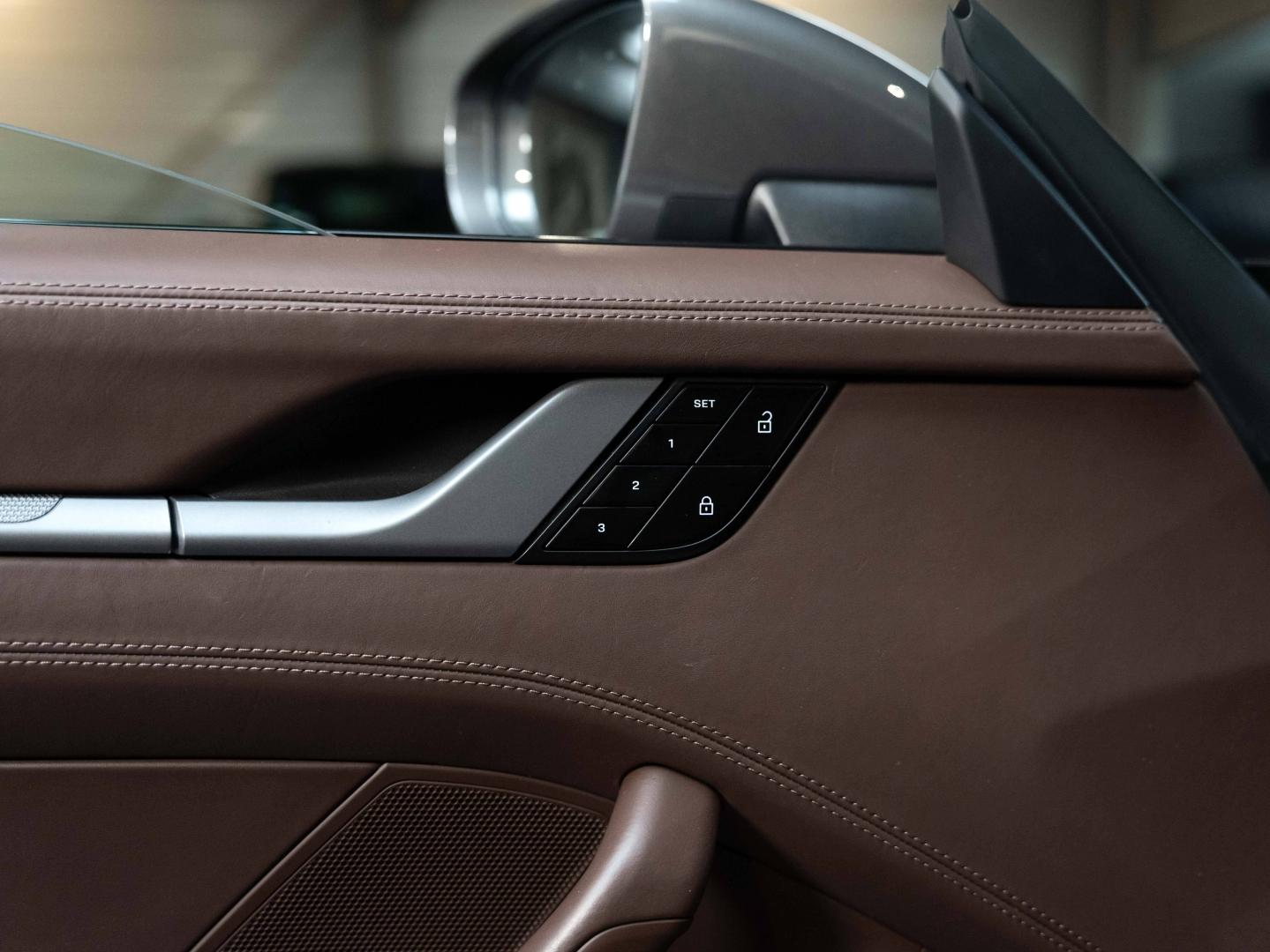 Voitures occasions PORSCHE 911 Coupe Carrera 4S Champagne-au-Mont-d'Or