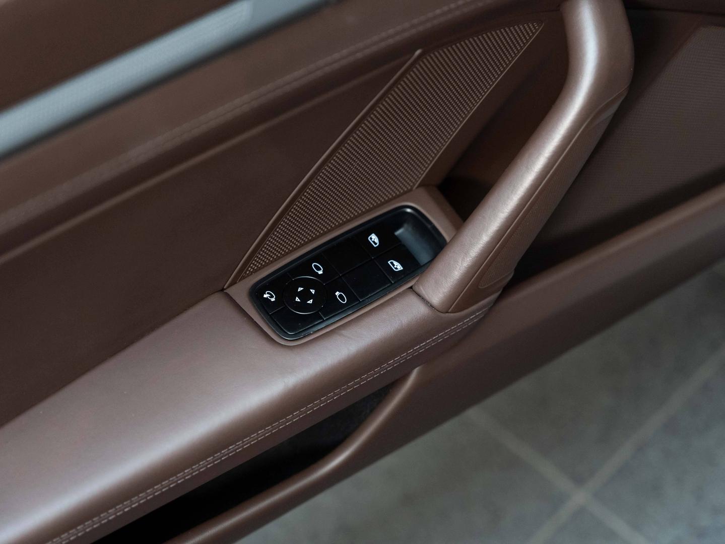 Voitures occasions PORSCHE 911 Coupe Carrera 4S Champagne-au-Mont-d'Or