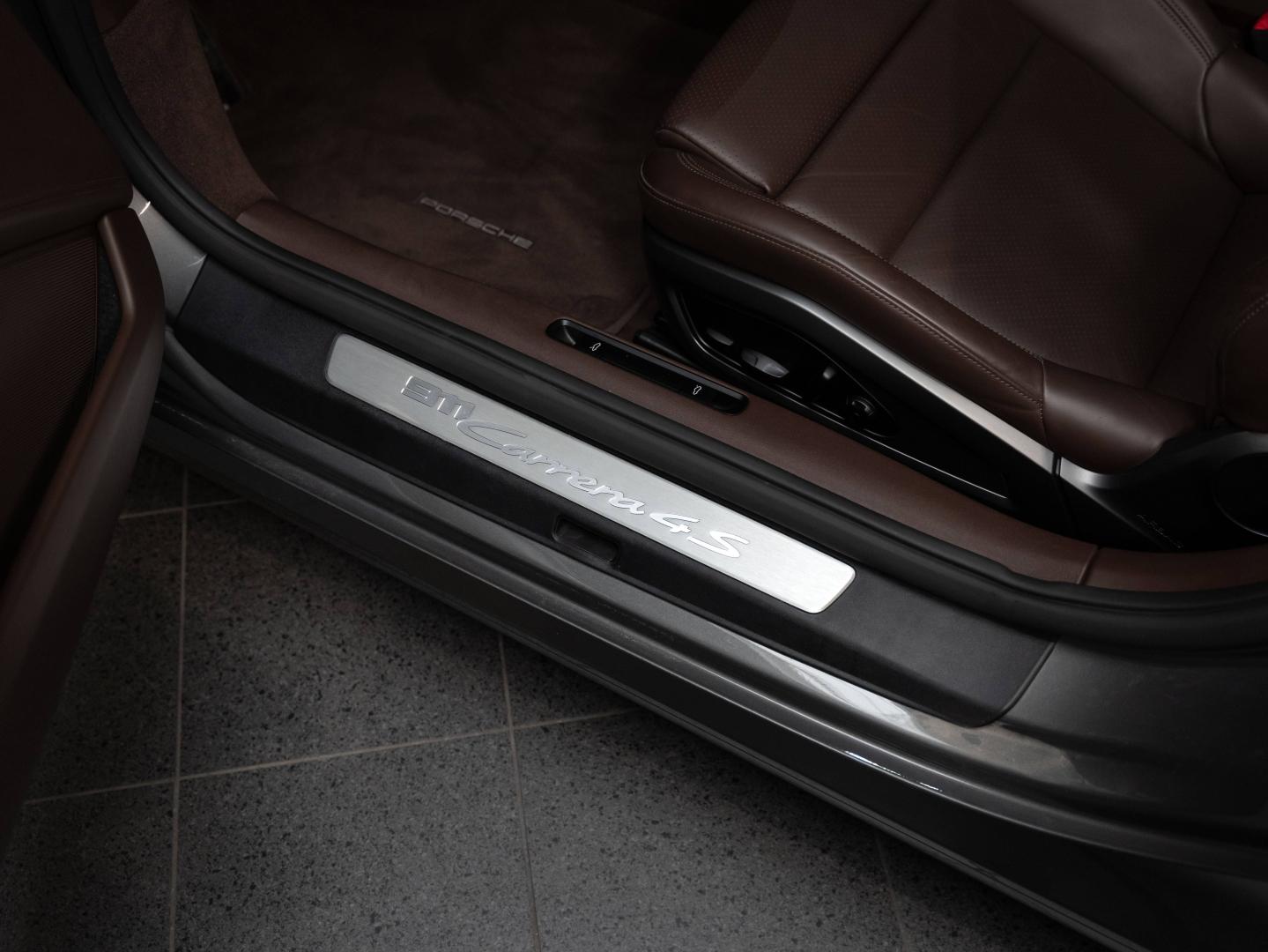 Voitures occasions PORSCHE 911 Coupe Carrera 4S Champagne-au-Mont-d'Or