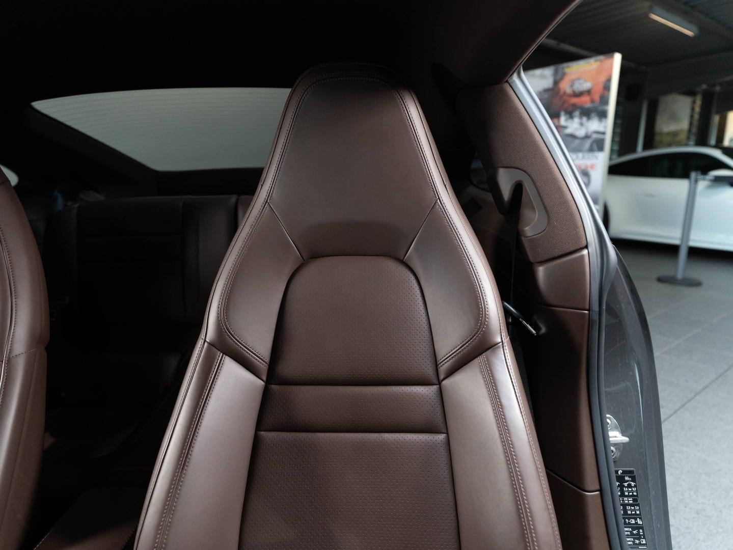 Voitures occasions PORSCHE 911 Coupe Carrera 4S Champagne-au-Mont-d'Or