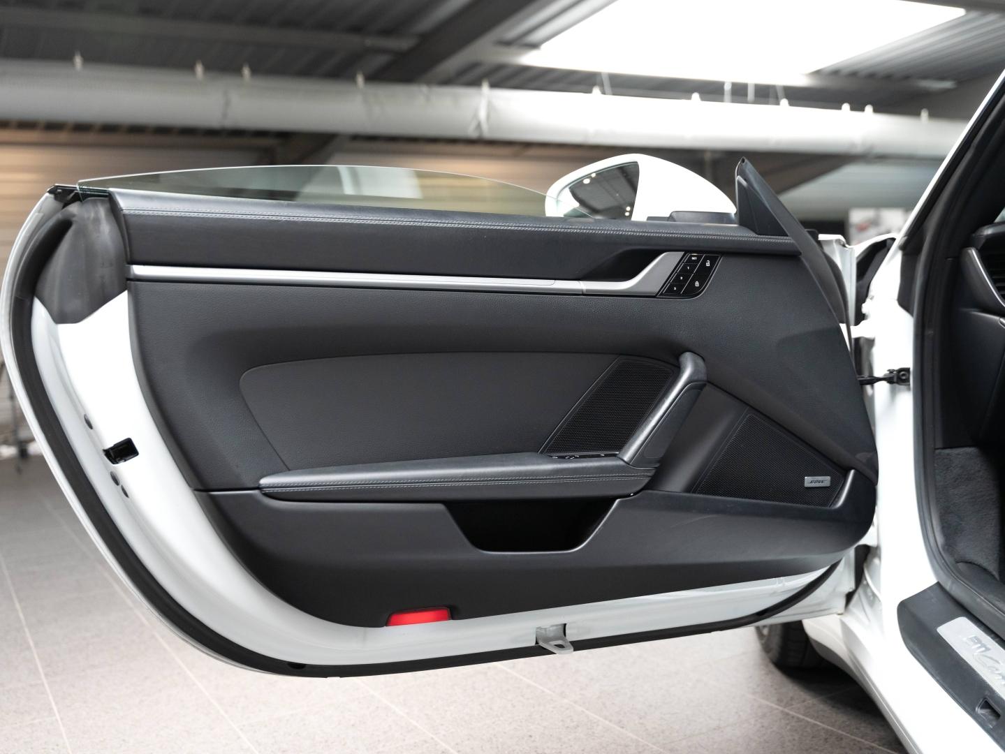 Voitures occasions PORSCHE 911 Coupe Carrera 4S Champagne-au-Mont-d'Or
