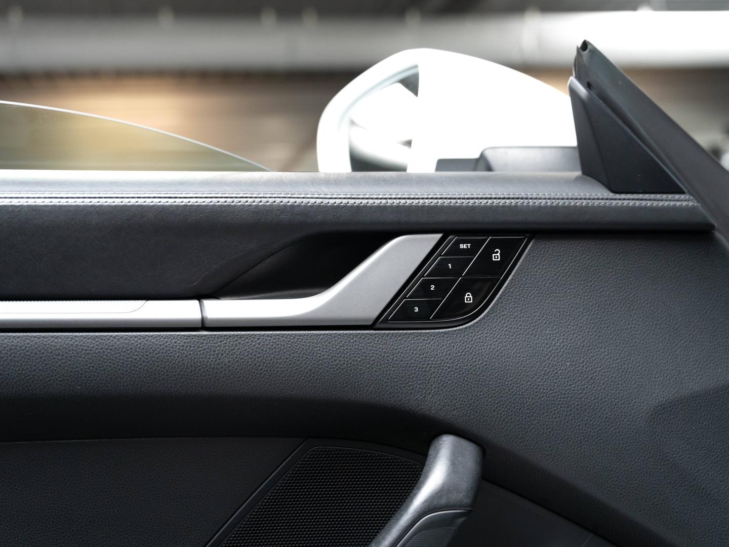 Voitures occasions PORSCHE 911 Coupe Carrera 4S Champagne-au-Mont-d'Or